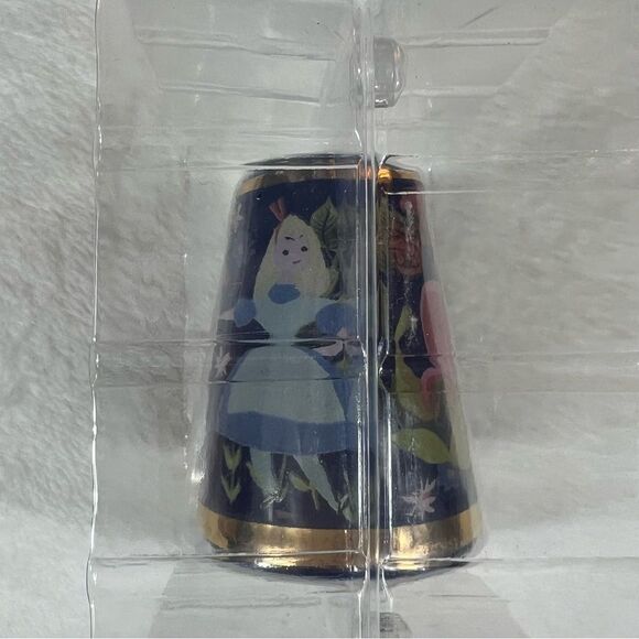 Disney Alice in the Wonderland 70th Mary Blair Salt & Pepper Shaker Set NIB - Picture 11 of 13